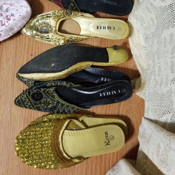Lot of 8 pair of Beaded Flats n Kitten heels - Picture 4 of 4